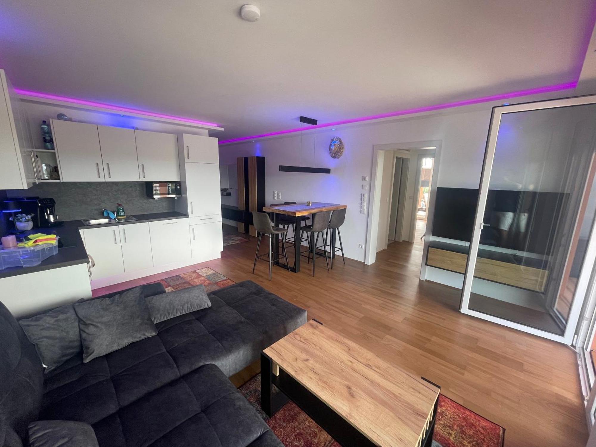 100 Qm Penthouse, Self-Check-In, 2 Parkplaetze Apartment Грац Екстериор снимка