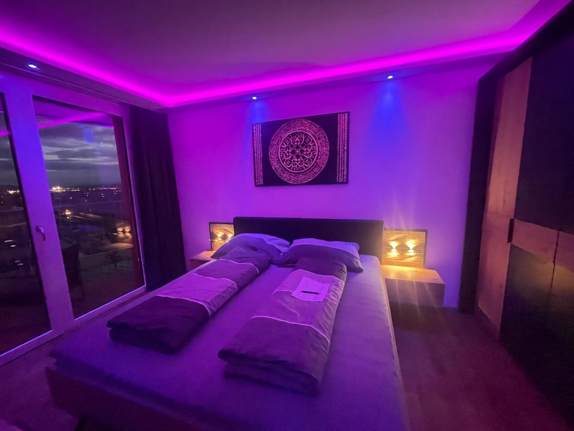100 Qm Penthouse, Self-Check-In, 2 Parkplaetze Apartment Грац Екстериор снимка