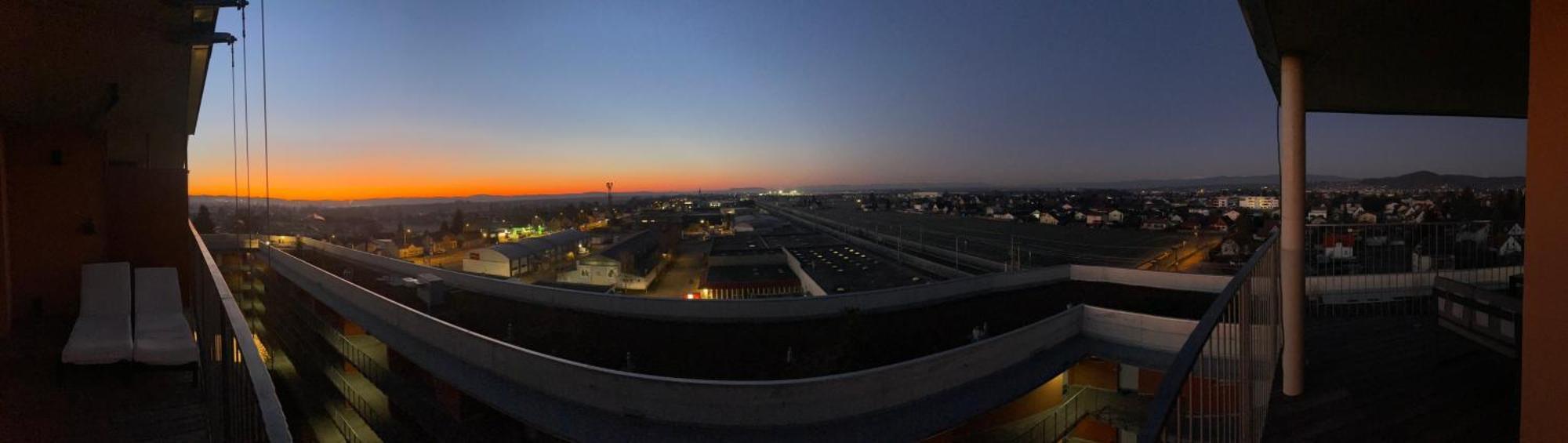 100 Qm Penthouse, Self-Check-In, 2 Parkplaetze Apartment Грац Екстериор снимка