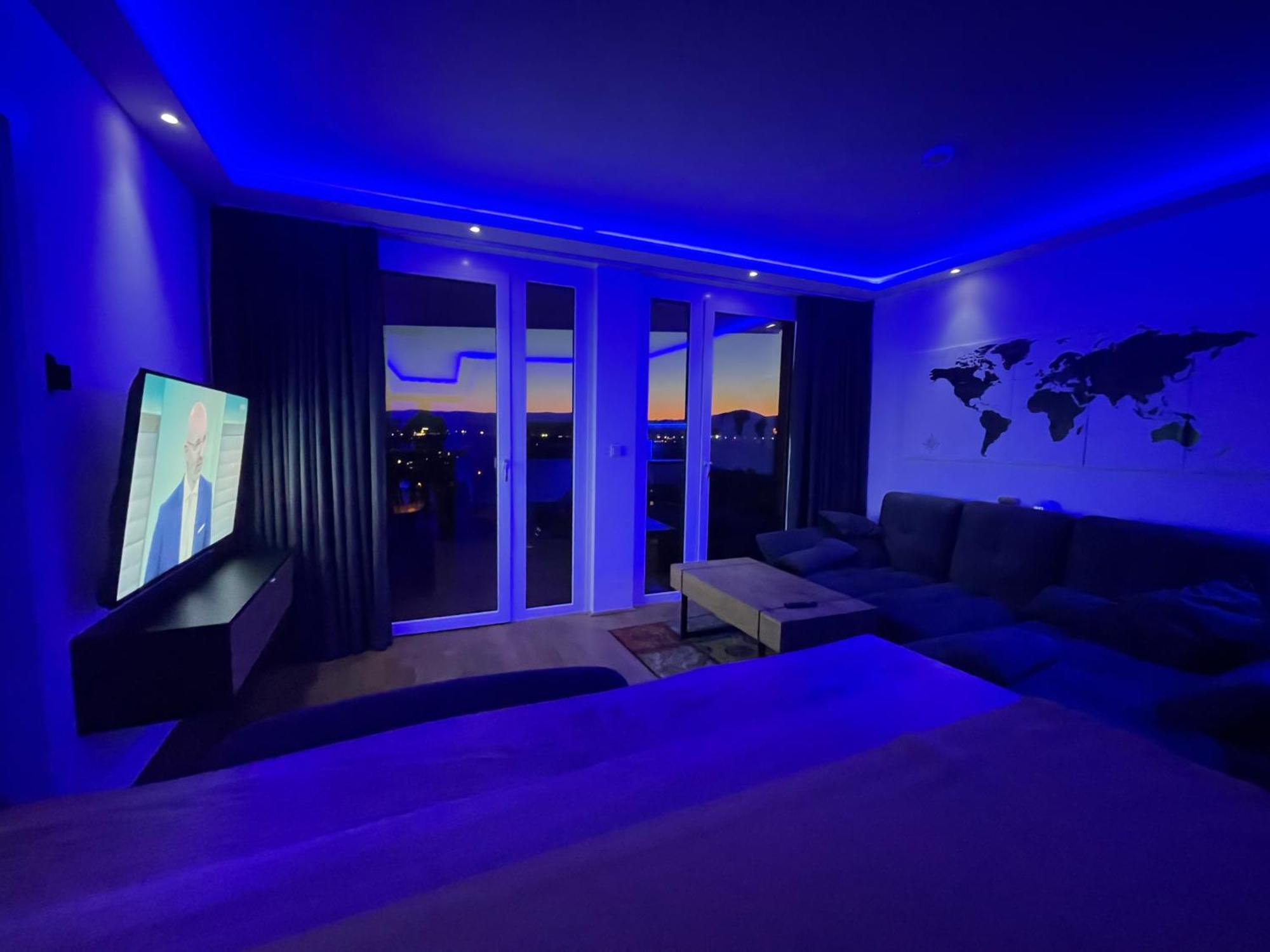 100 Qm Penthouse, Self-Check-In, 2 Parkplaetze Apartment Грац Екстериор снимка